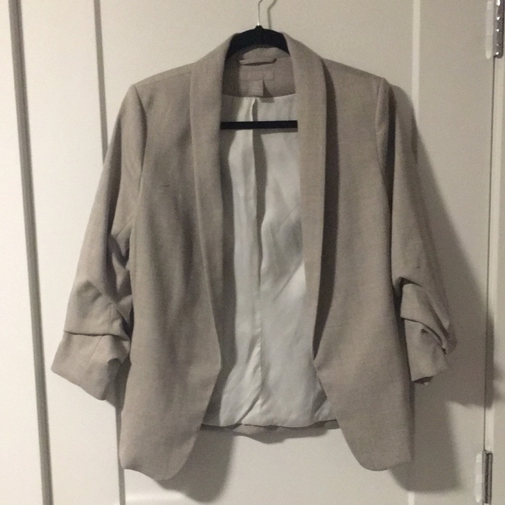H&M Tan Ruched Sleeve Blazer Size 6